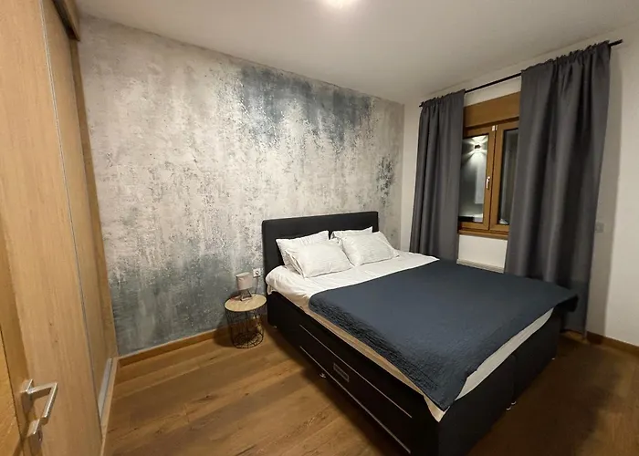 아파트 Tenea & 즐라티보