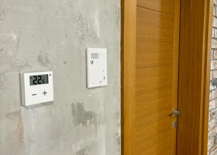 Tenea & * 즐라티보