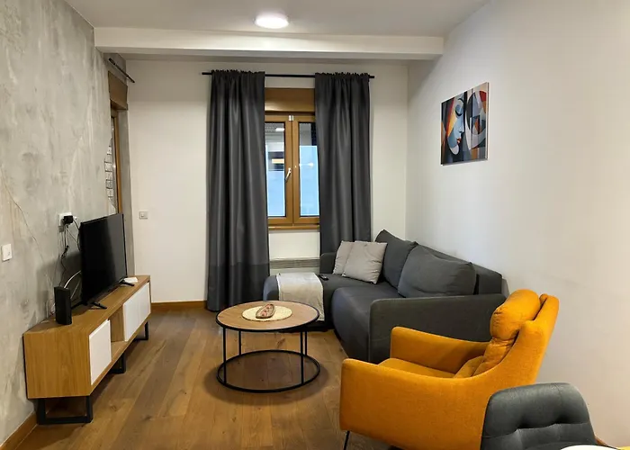 Tenea & * 즐라티보