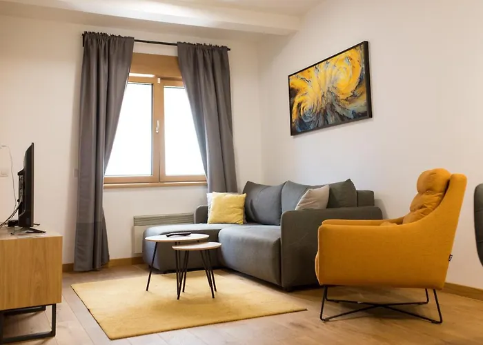 Tenea & * 즐라티보